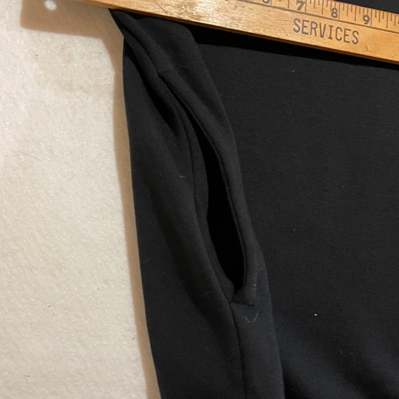 Active Joe USA Men's Classic Black Crewneck Sweater 4x pockets - Picture 7 of 13